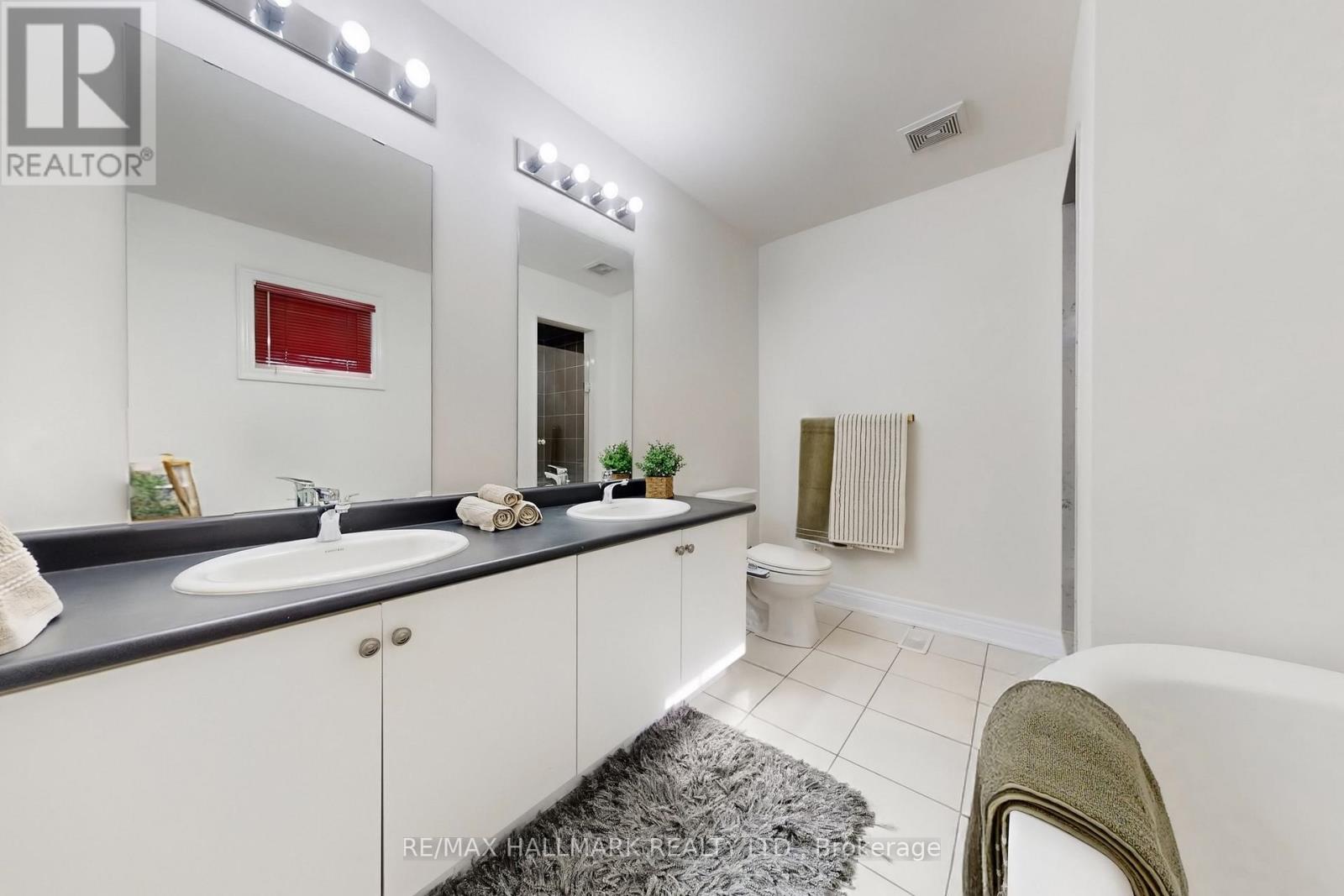 9 Lyle Way S, Brampton, Ontario  L6X 5P8 - Photo 32 - W12940534