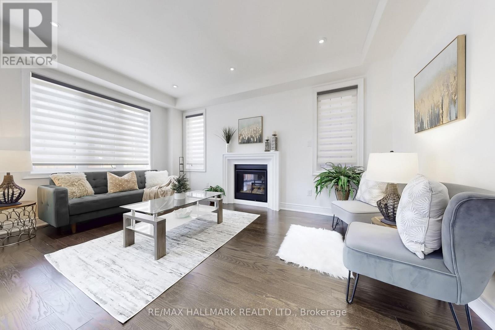 9 Lyle Way S, Brampton, Ontario  L6X 5P8 - Photo 5 - W12940534