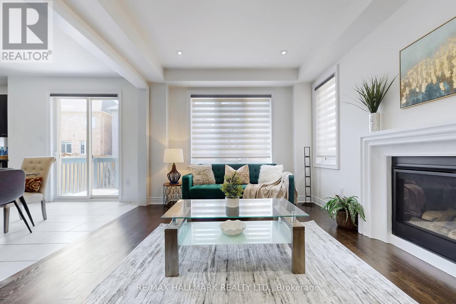 9 Lyle Way S, Brampton, Ontario  L6X 5P8 - Photo 7 - W12940534