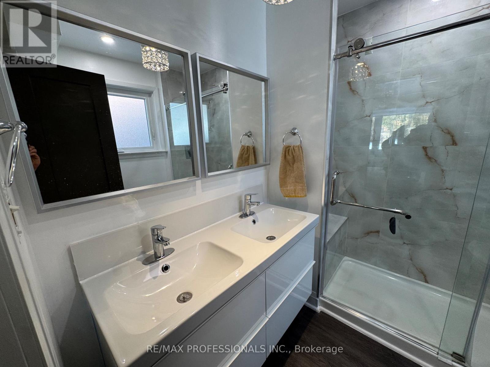 Ground - 11 Grasspoint Crescent, Toronto, Ontario  M9C 2T9 - Photo 11 - W12940572