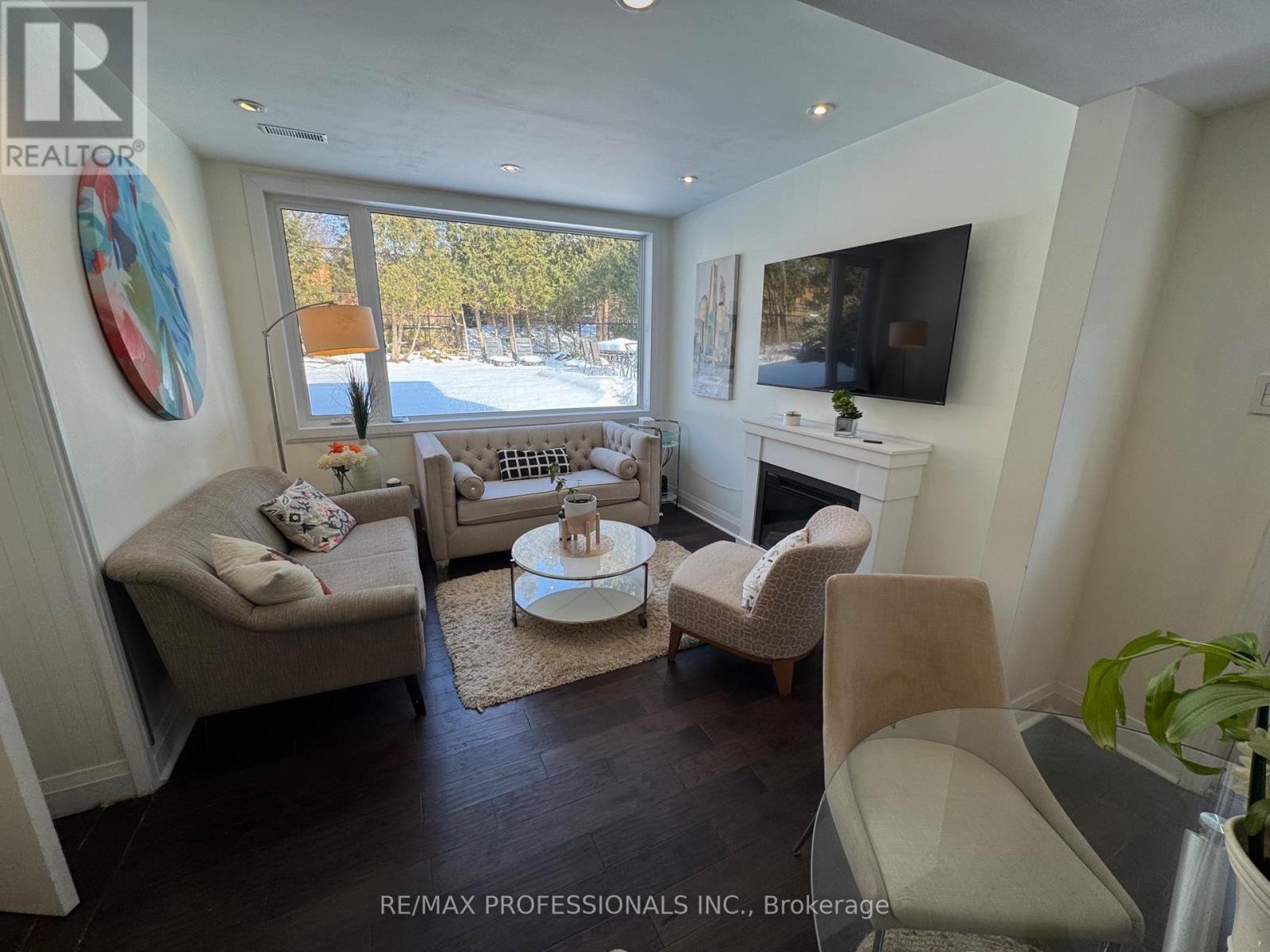 Ground - 11 Grasspoint Crescent, Toronto, Ontario  M9C 2T9 - Photo 6 - W12940572