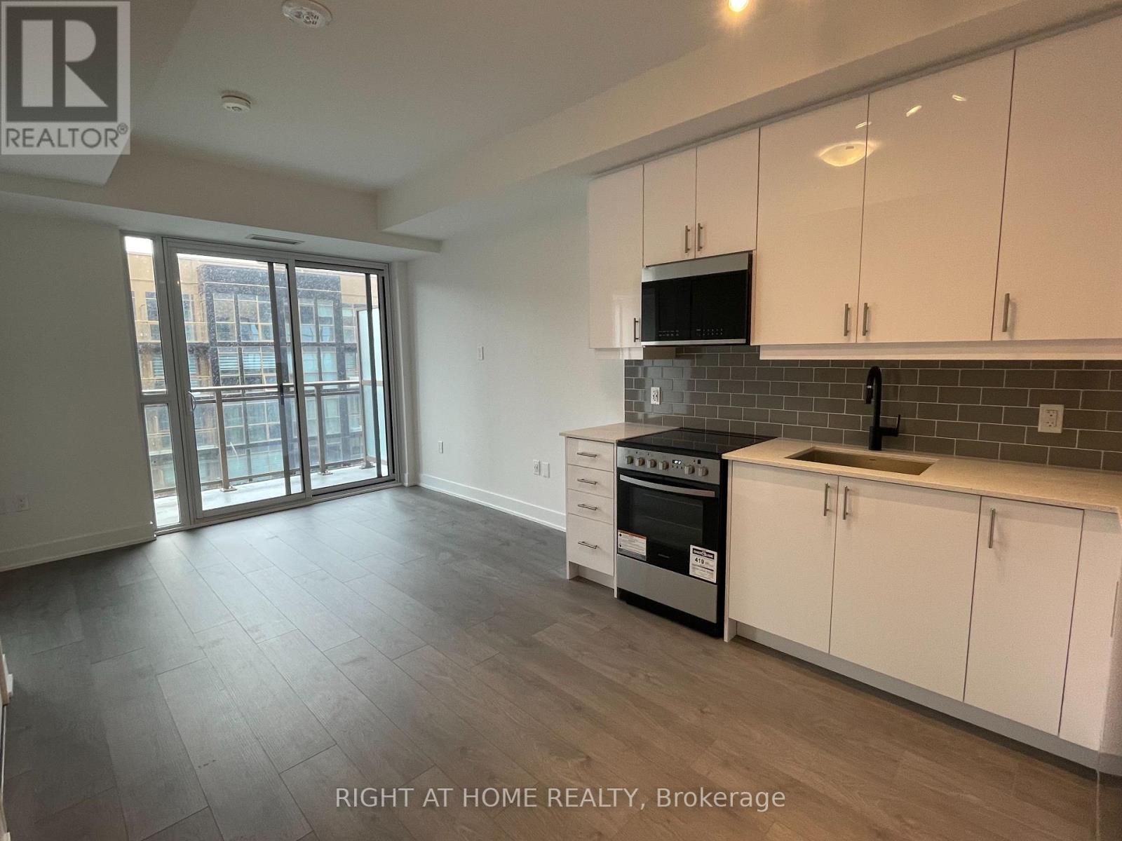 715 - 2333 Khalsa Gate, Oakville, Ontario L6M 5R6 - Photo 6 - W12940582