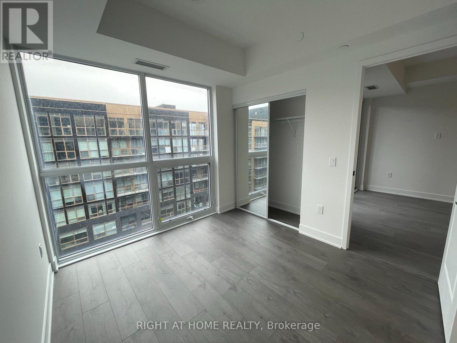 715 - 2333 Khalsa Gate, Oakville, Ontario L6M 5R6 - Photo 9 - W12940582