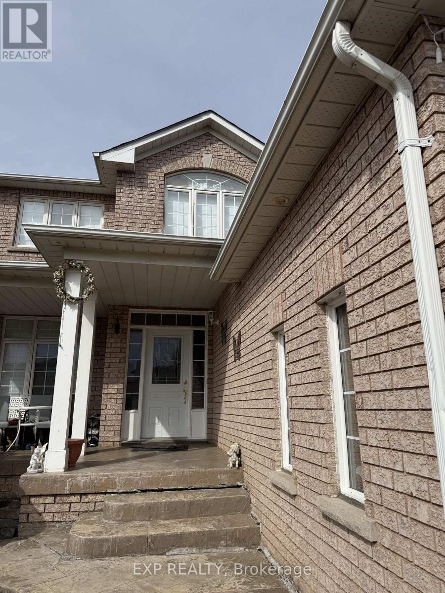 Upper - 82 Castlehill Road, Brampton, Ontario  L6X 4C8 - Photo 2 - W12940584
