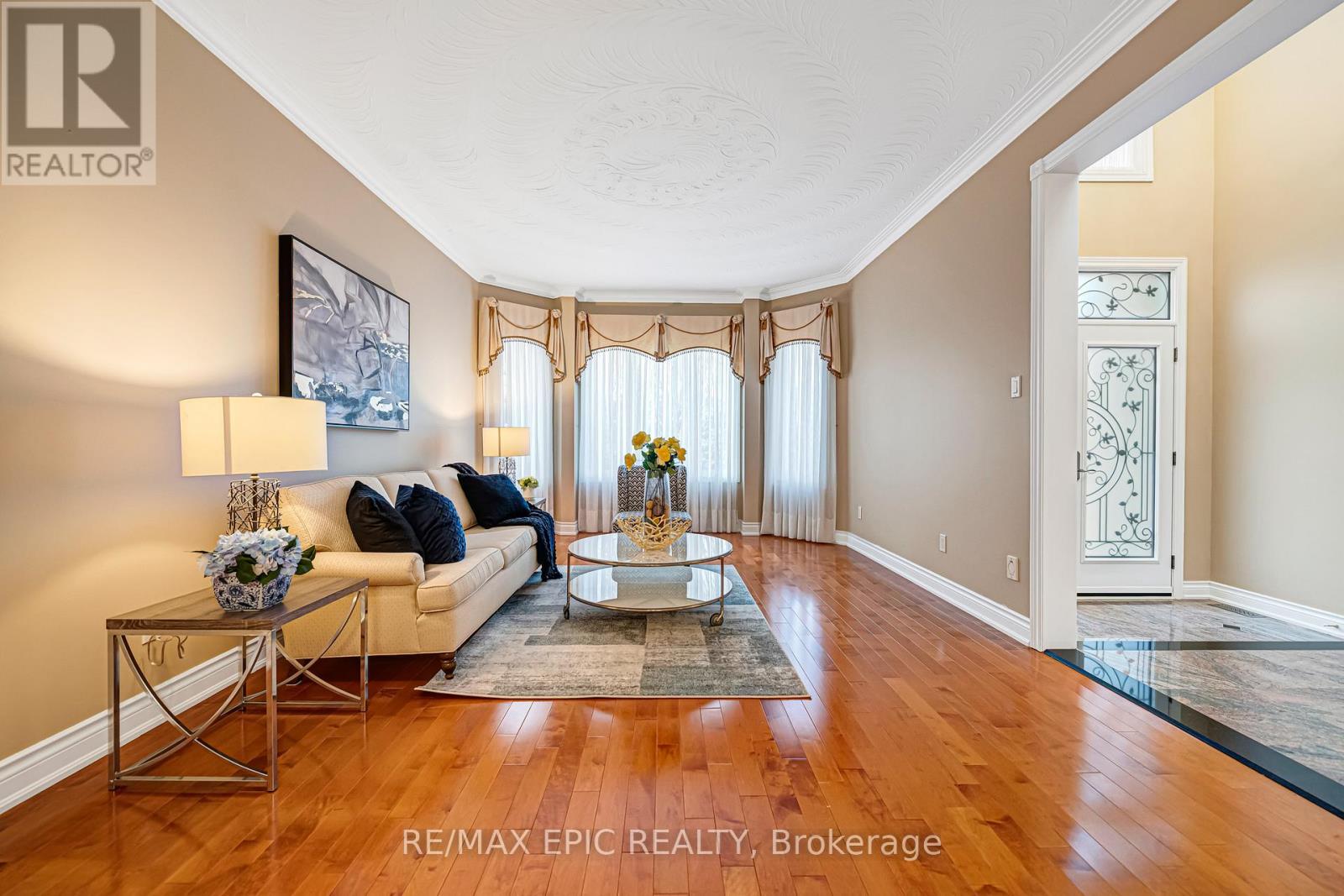 11 Palace Court, Richmond Hill, Ontario  L4B 4C3 - Photo 9 - N12938800