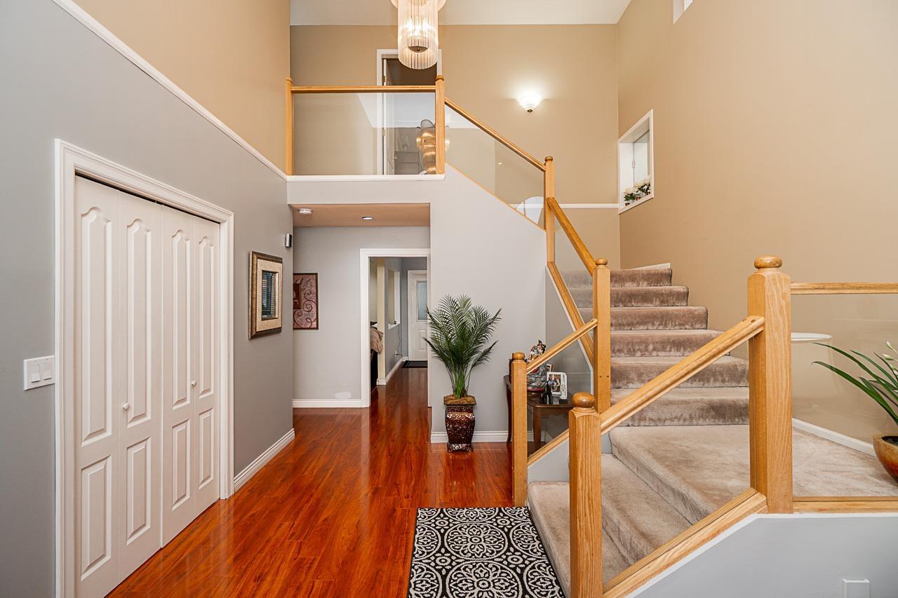 13732 58 Avenue, Surrey, British Columbia  V3X 3J1 - Photo 2 - R3105030