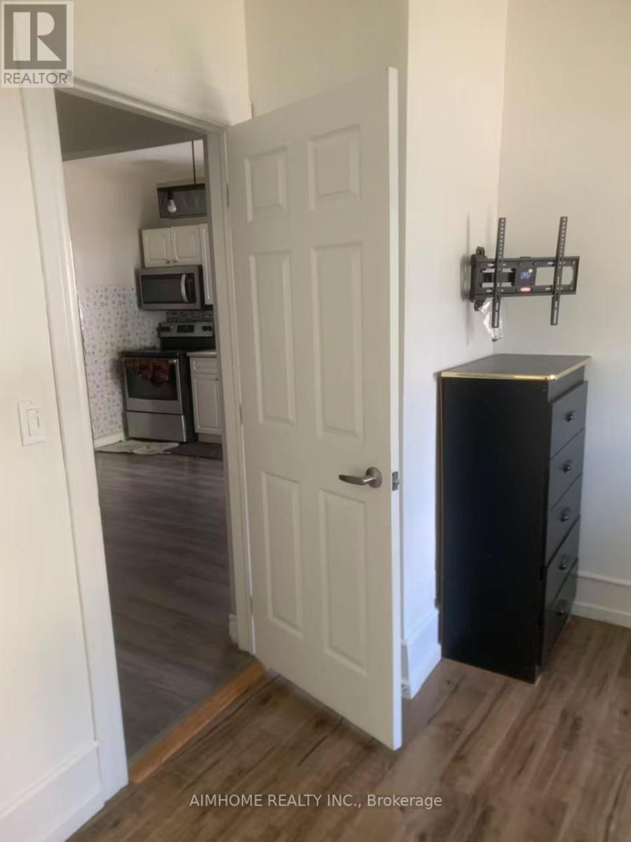 7 Rathgar Street, London East, Ontario  N5Z 1Y3 - Photo 7 - X12940564