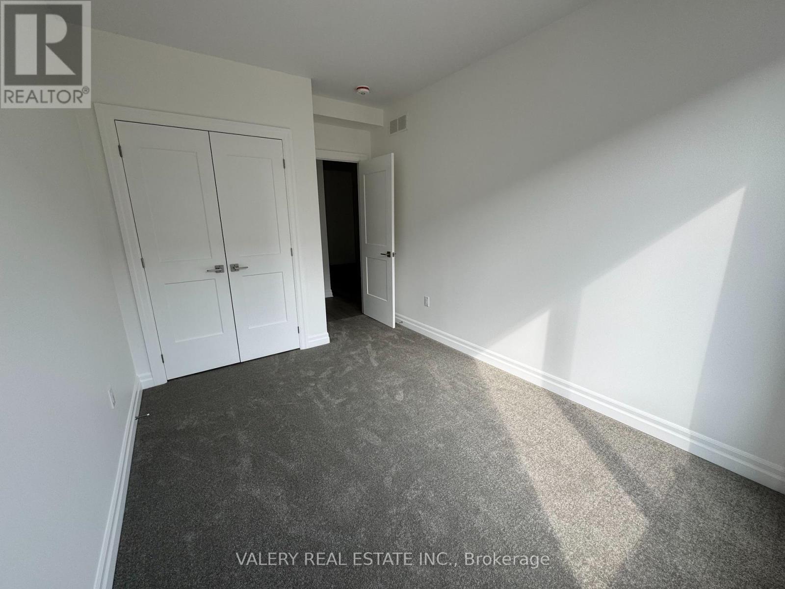 Main - 2 - 7489 Marvel Drive, Niagara Falls, Ontario  L2H 3V7 - Photo 5 - X12940566