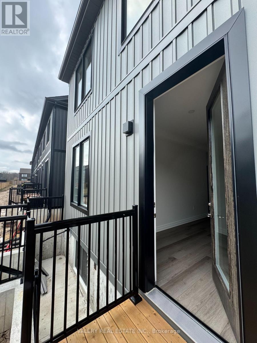 Main - 2 - 7489 Marvel Drive, Niagara Falls, Ontario  L2H 3V7 - Photo 6 - X12940566