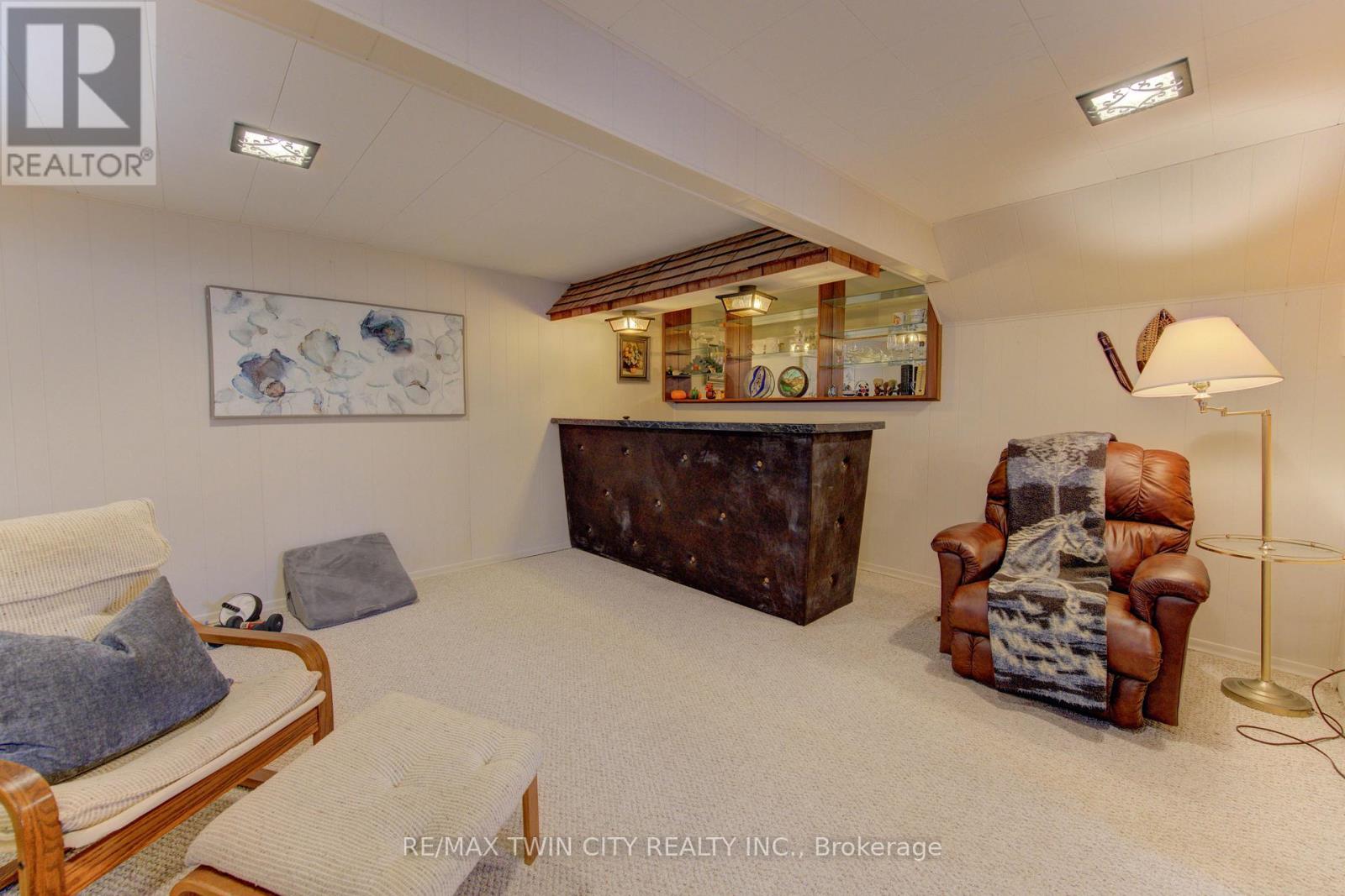 55 Coach Hill Drive, Kitchener, Ontario  N2E 1N7 - Photo 27 - X12940610