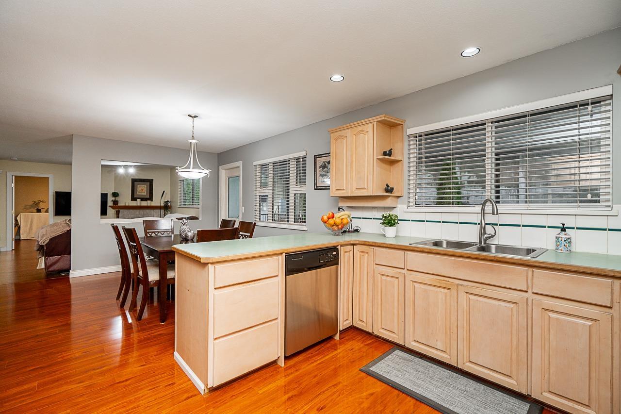 13732 58 Avenue, Surrey, British Columbia  V3X 3J1 - Photo 11 - R3105030