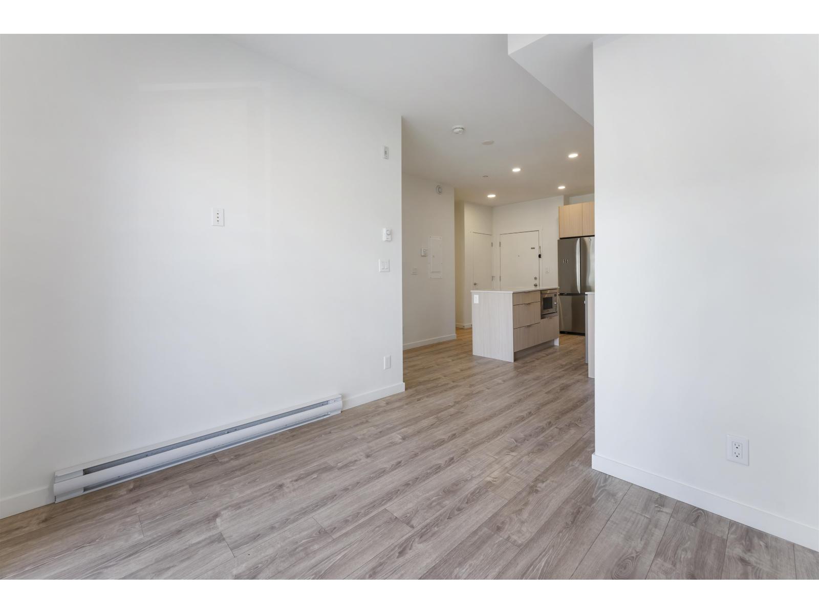 430 13968 Laurel Drive, Surrey, British Columbia  V3T 0S9 - Photo 4 - R3105338