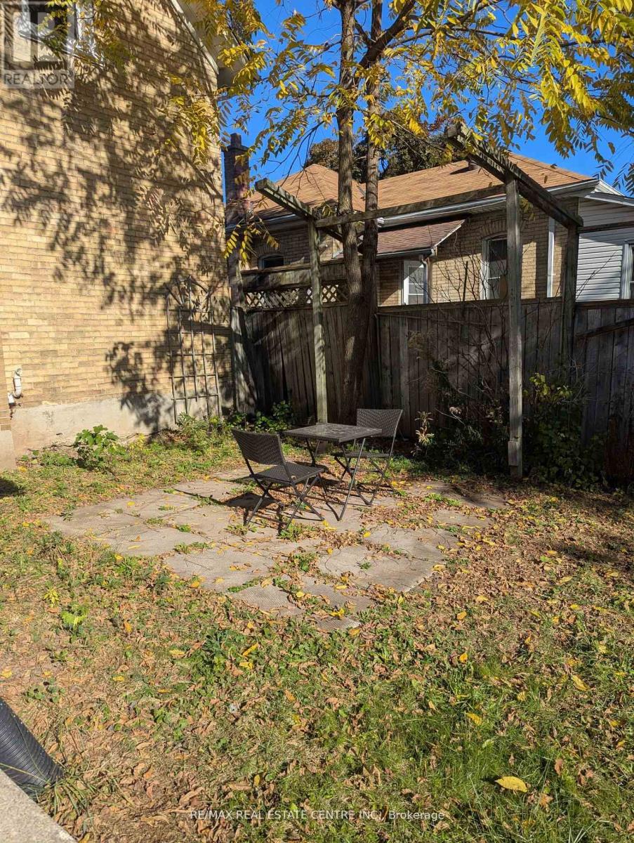 159 Wellington Street, Cambridge, Ontario  N1R 3Y8 - Photo 34 - X12884374