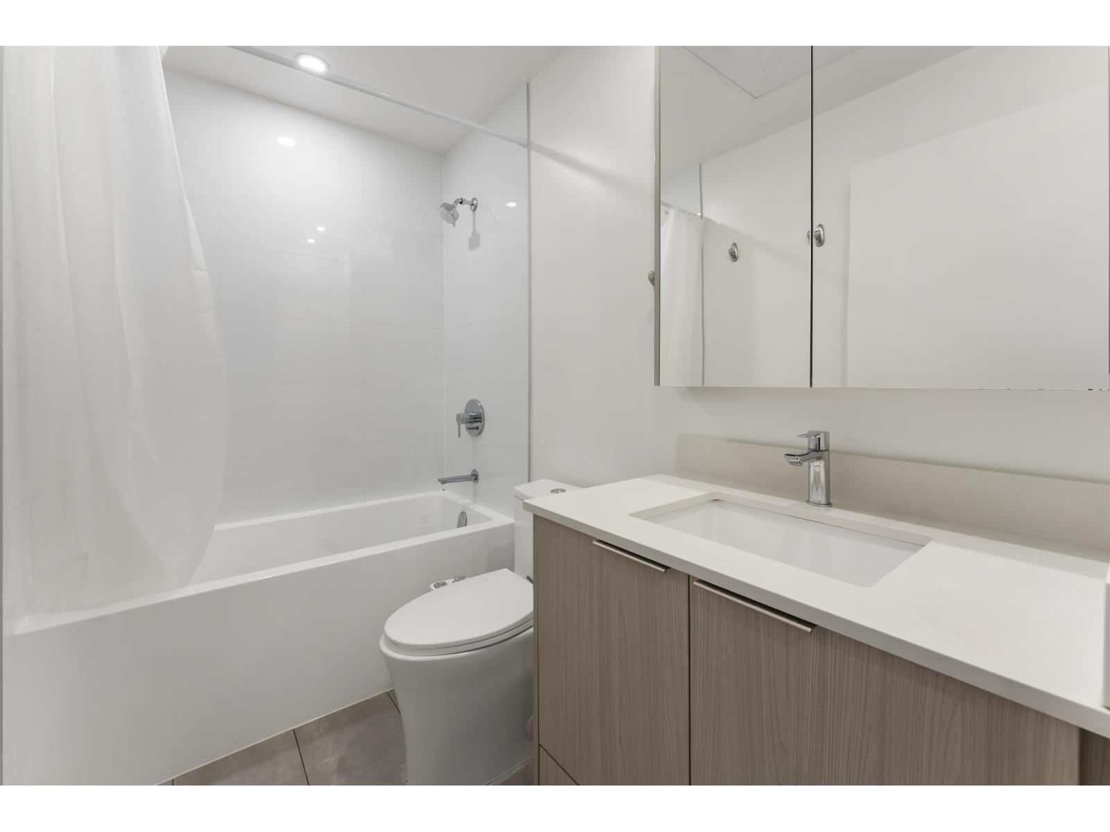 430 13968 Laurel Drive, Surrey, British Columbia  V3T 0S9 - Photo 12 - R3105338