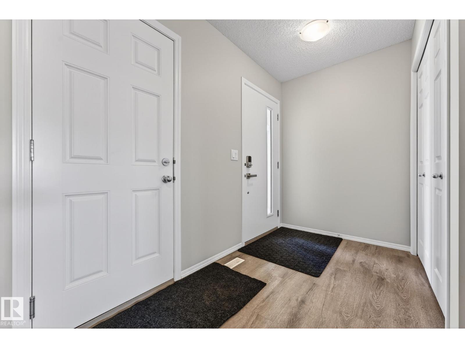 9040 Cooper Li Sw, Edmonton, Alberta  T6W 4A4 - Photo 10 - E4474610