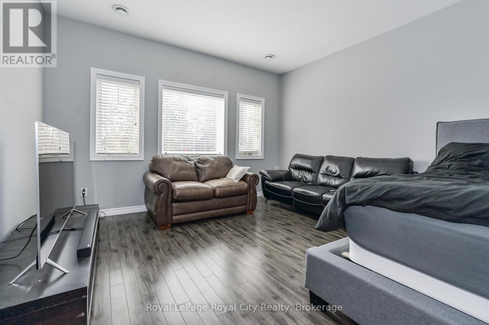 145 Kertland Street, Centre Wellington, Ontario  N0B 1S0 - Photo 37 - X12919016