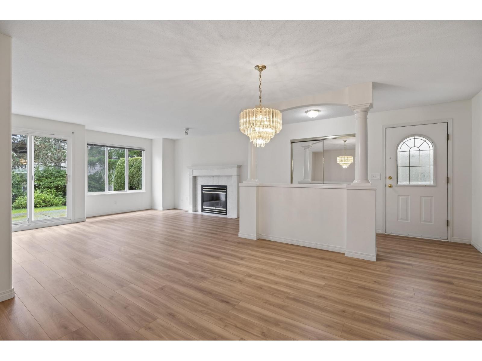 216 13888 70 Avenue, Surrey, British Columbia  V3W 0R8 - Photo 5 - R3104628