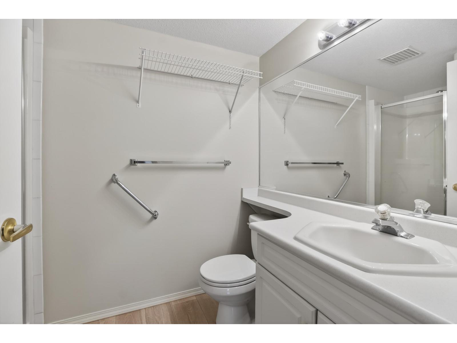 216 13888 70 Avenue, Surrey, British Columbia  V3W 0R8 - Photo 17 - R3104628