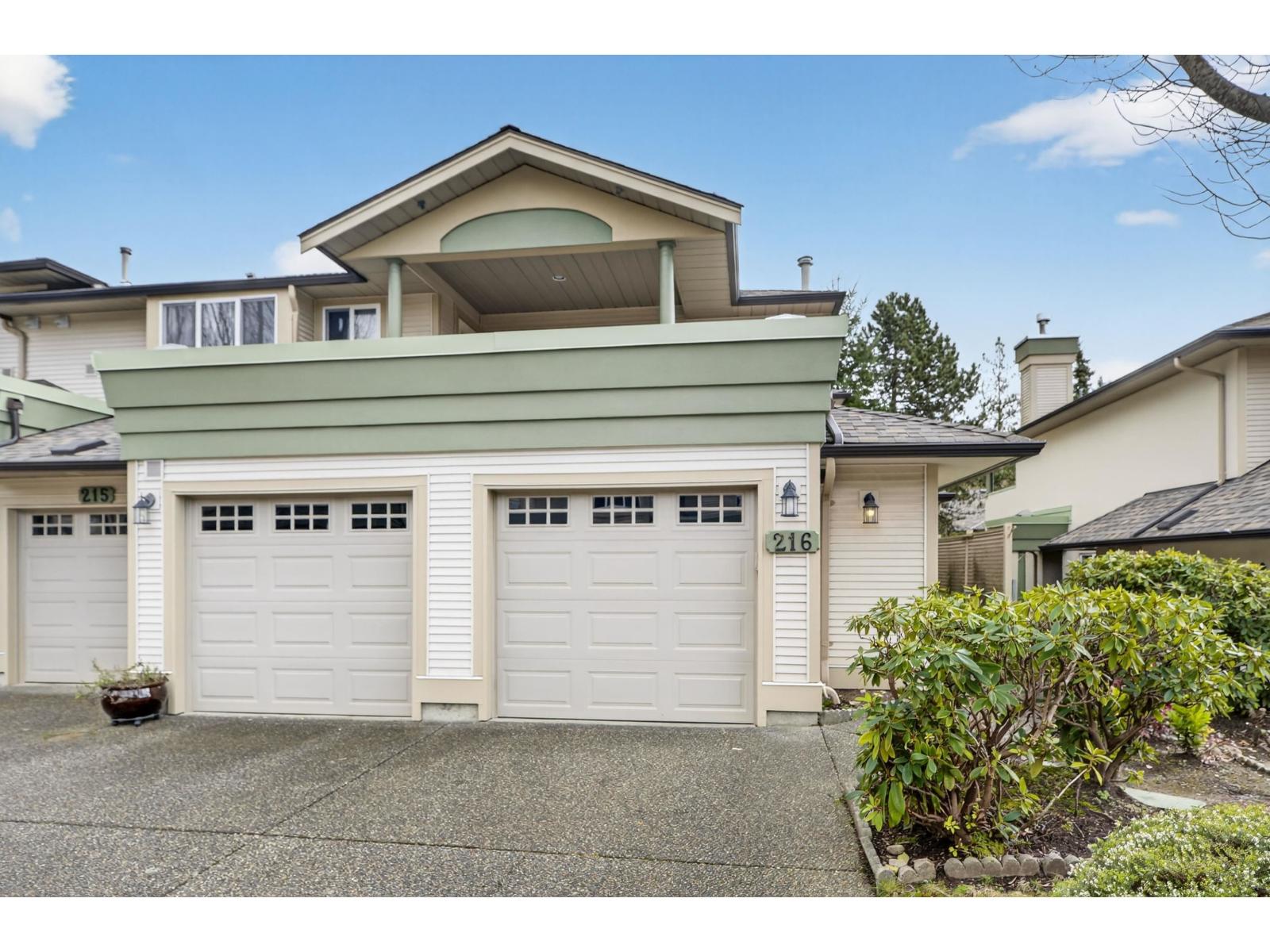 216 13888 70 Avenue, Surrey, British Columbia  V3W 0R8 - Photo 1 - R3104628