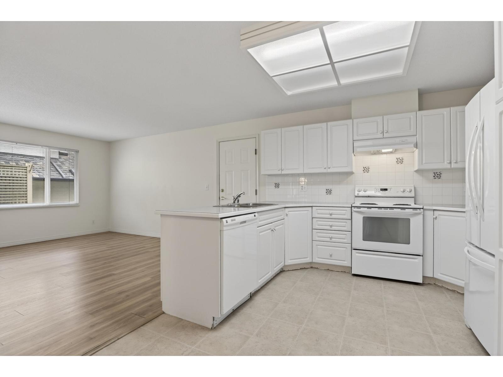 216 13888 70 Avenue, Surrey, British Columbia  V3W 0R8 - Photo 15 - R3104628