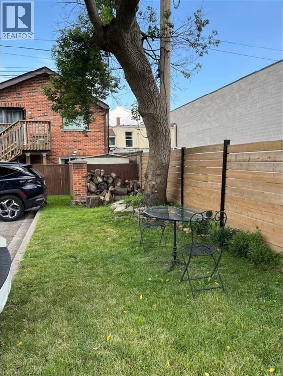 56 King Street W Unit# B, Dundas, Ontario  L9H 1T8 - Photo 2 - 40816578