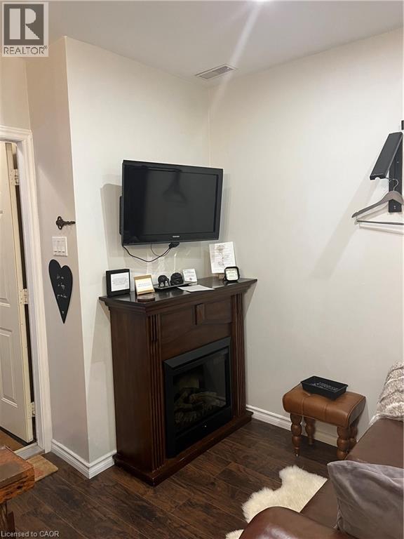 56 King Street W Unit# B, Dundas, Ontario  L9H 1T8 - Photo 5 - 40816578