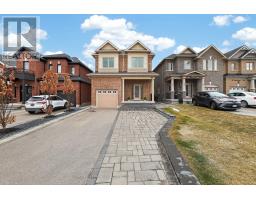 29 MEMORIAL COURT, Bradford West Gwillimbury, Ontario