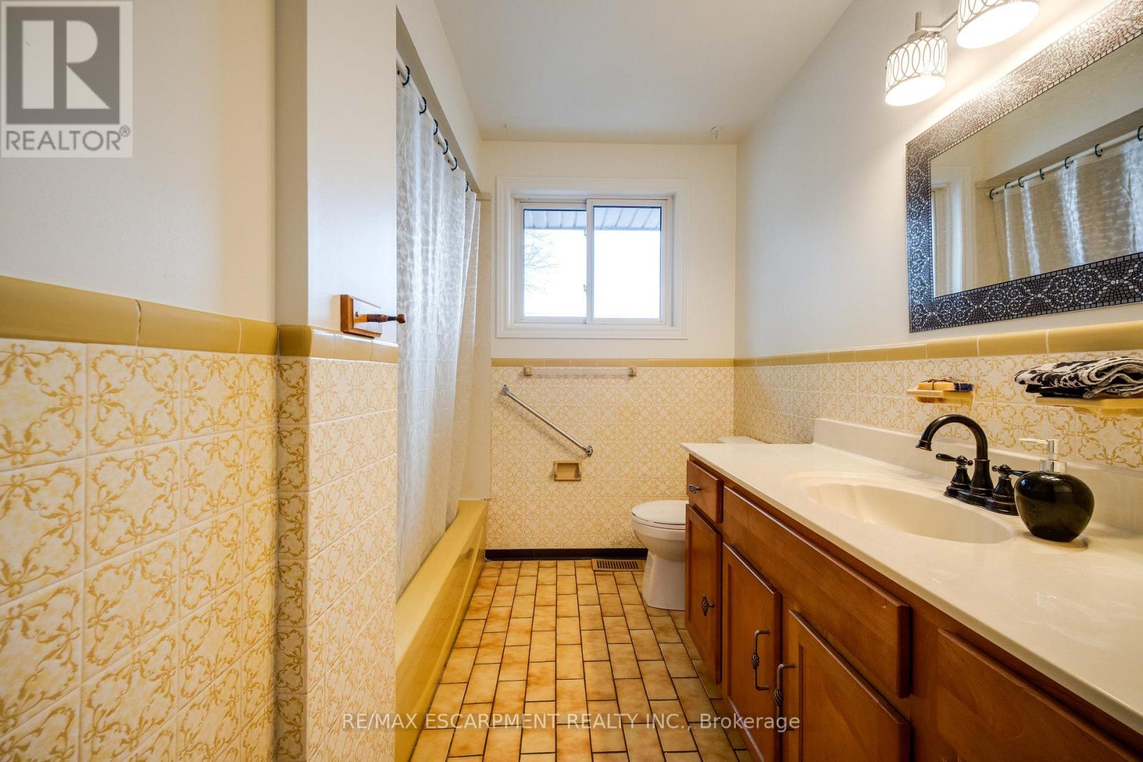 133 Burwell Street, Brantford, Ontario  N3T 4V2 - Photo 14 - X12596970