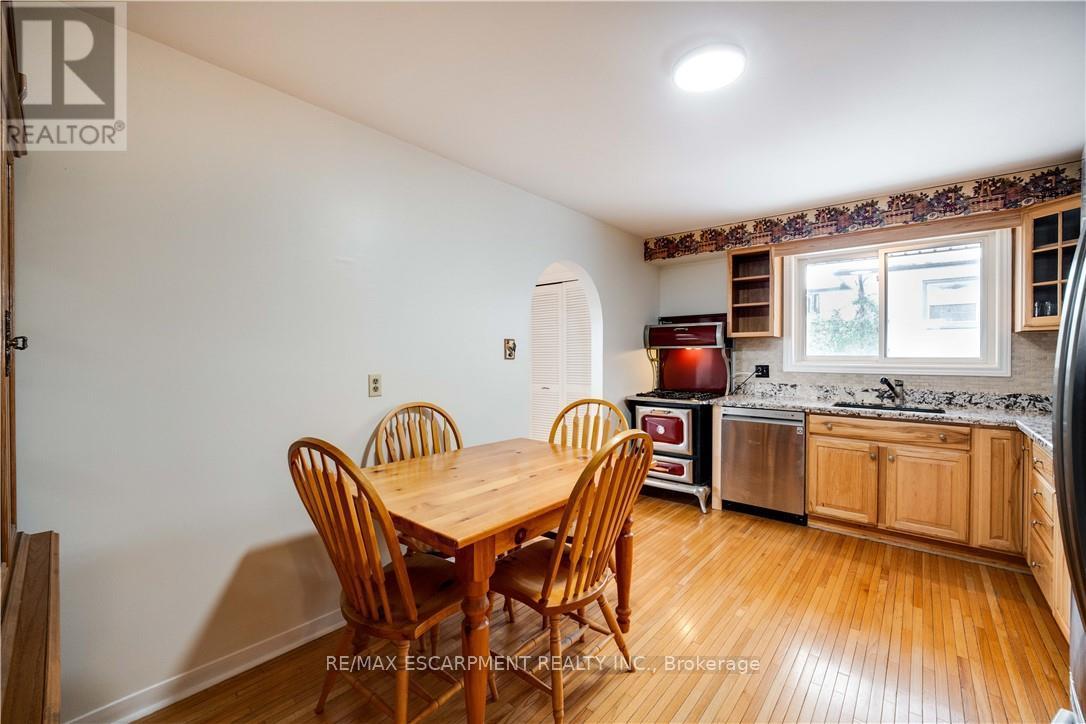 133 Burwell Street, Brantford, Ontario  N3T 4V2 - Photo 28 - X12596970