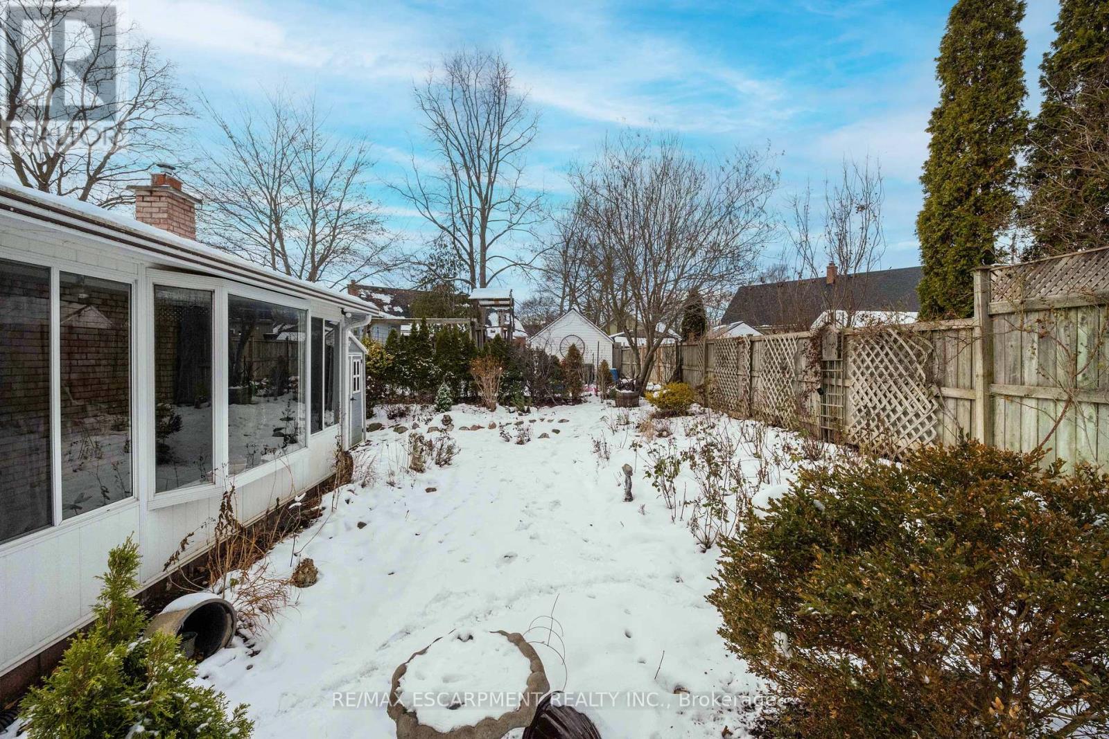 133 Burwell Street, Brantford, Ontario  N3T 4V2 - Photo 9 - X12596970