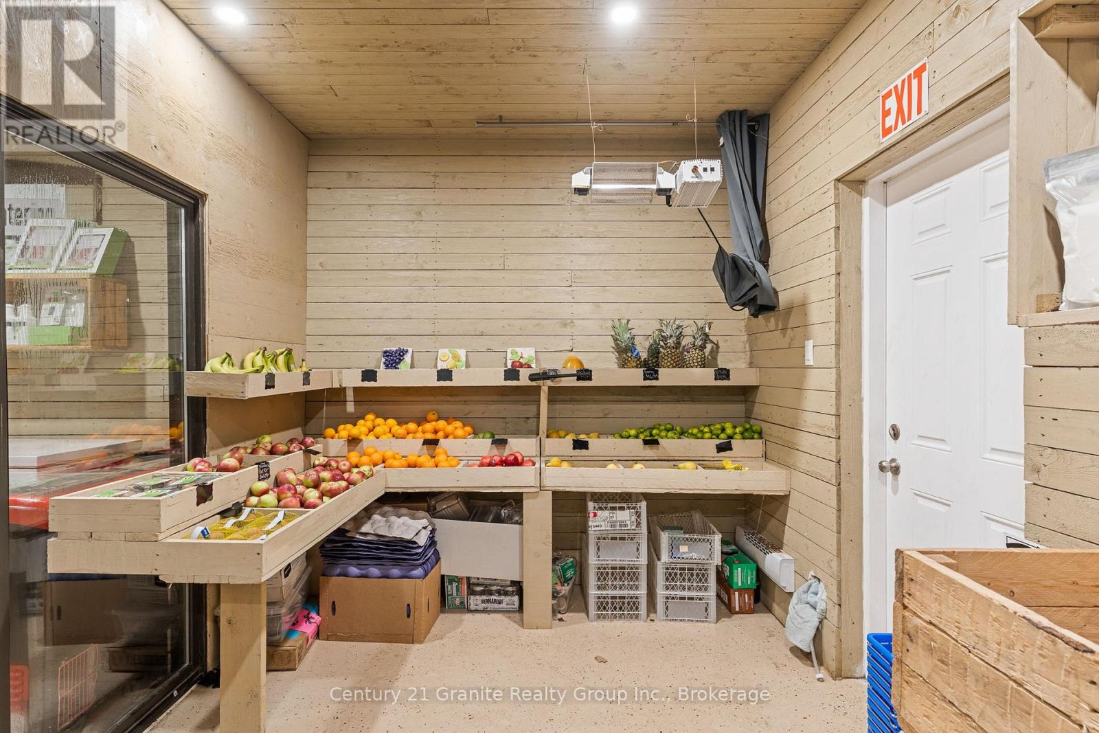 9734 Highway 118 W, Algonquin Highlands, Ontario  K0M 1J2 - Photo 14 - X12940680