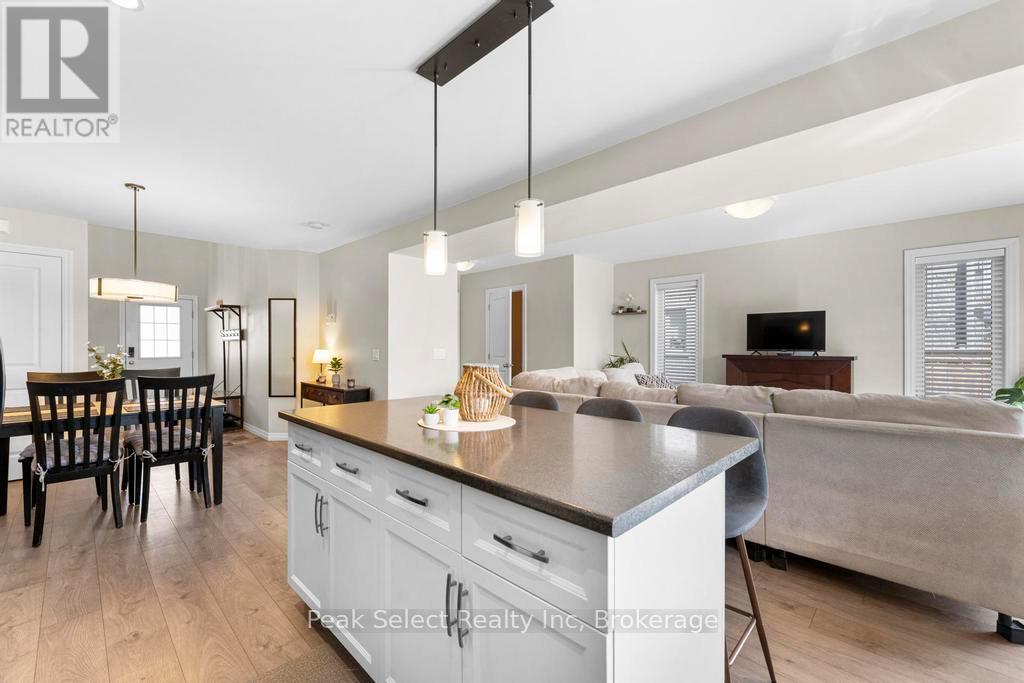 112 Edison Street, St. Marys, Ontario N4X 0A8 - Photo 12 - X12940782