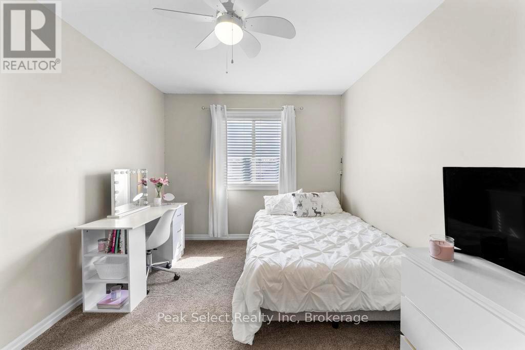 112 Edison Street, St. Marys, Ontario N4X 0A8 - Photo 25 - X12940782