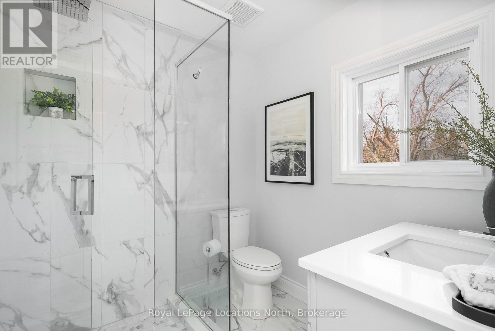 129 Scandia Lane, Blue Mountains, Ontario  N0H 2E0 - Photo 10 - X12940792