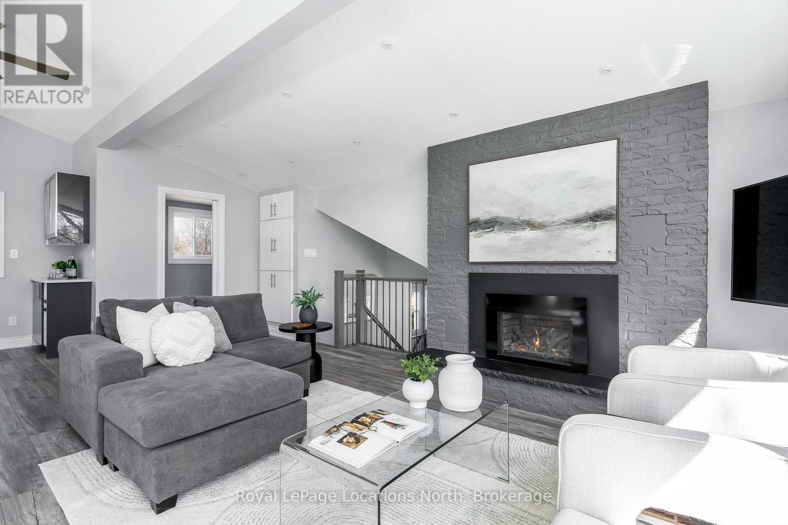 129 Scandia Lane, Blue Mountains, Ontario  N0H 2E0 - Photo 18 - X12940792