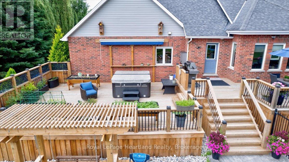 36241 Gore Road, South Huron, Ontario  N0M 1T0 - Photo 38 - X12940824