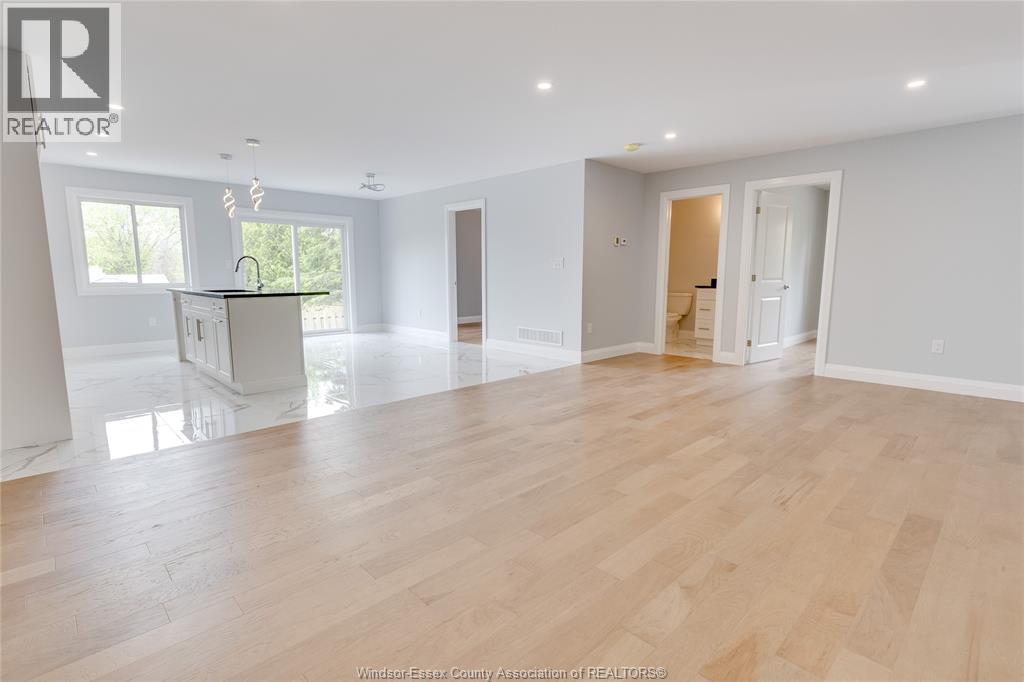 130 Angelo Avenue, Lasalle, Ontario  N9J 0E5 - Photo 6 - 26006558