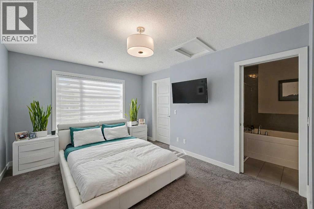 38 Sage Bluff Gate Nw, Calgary, Alberta  T3R 0Y9 - Photo 21 - A2297224