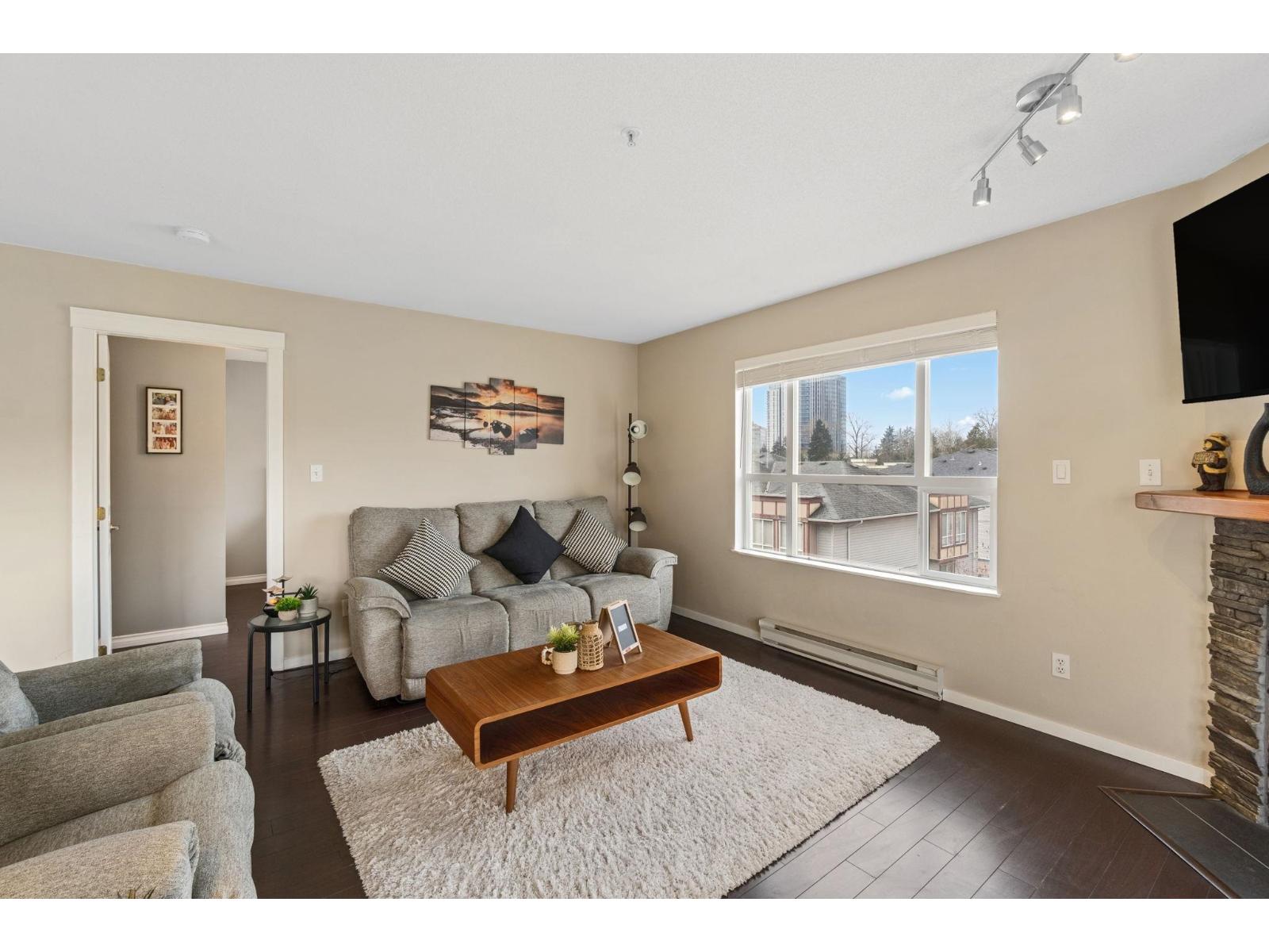 405 13955 Laurel Drive, Surrey, British Columbia  V3T 1A8 - Photo 5 - R3104589