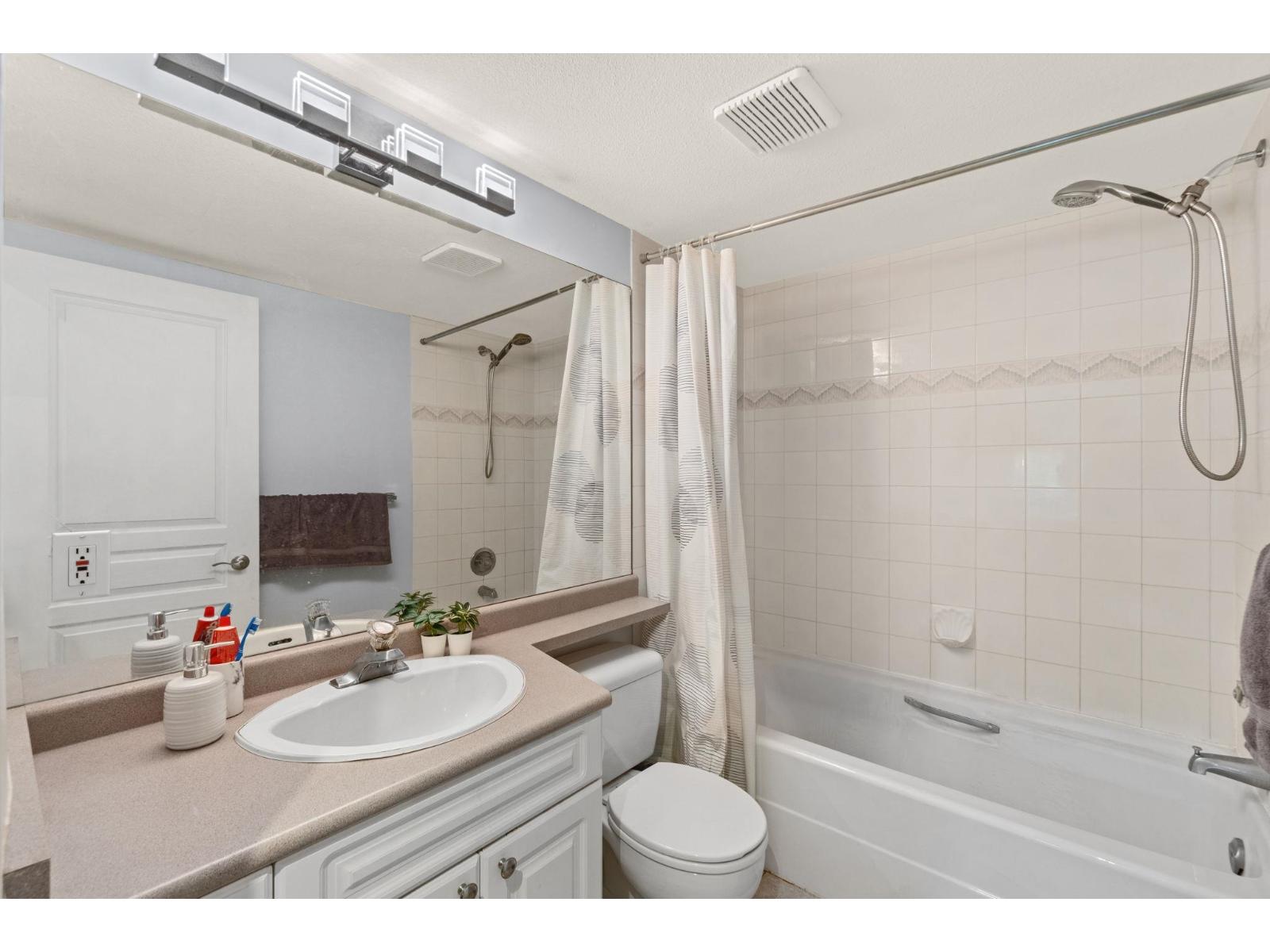 405 13955 Laurel Drive, Surrey, British Columbia  V3T 1A8 - Photo 21 - R3104589