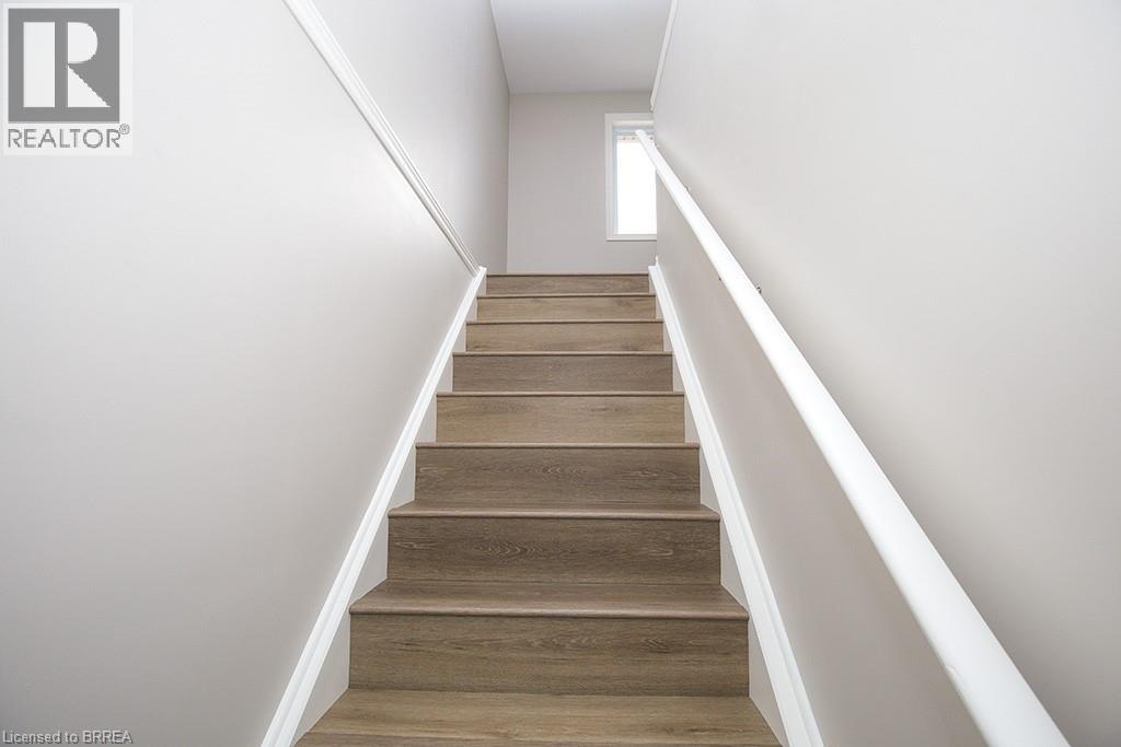 355 Wellington Street, Brantford, Ontario  N3S 4A7 - Photo 15 - 40815768