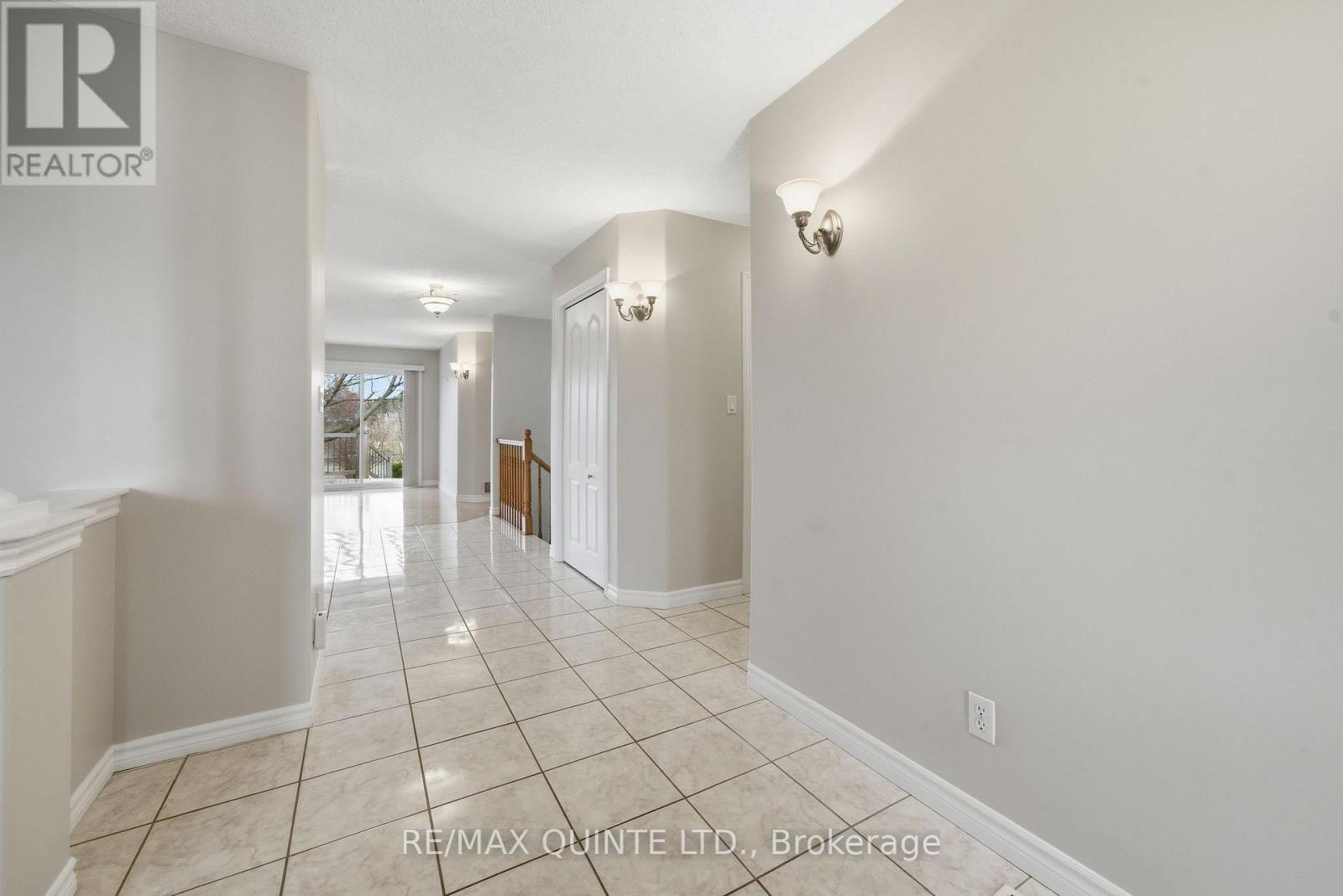 24 Britton Place, Belleville, Ontario  K8P 5N5 - Photo 11 - X12940676