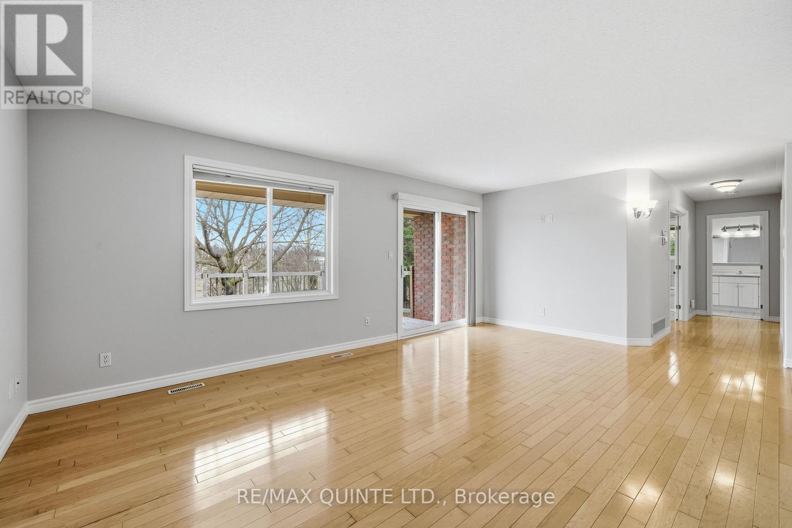 24 Britton Place, Belleville, Ontario  K8P 5N5 - Photo 25 - X12940676