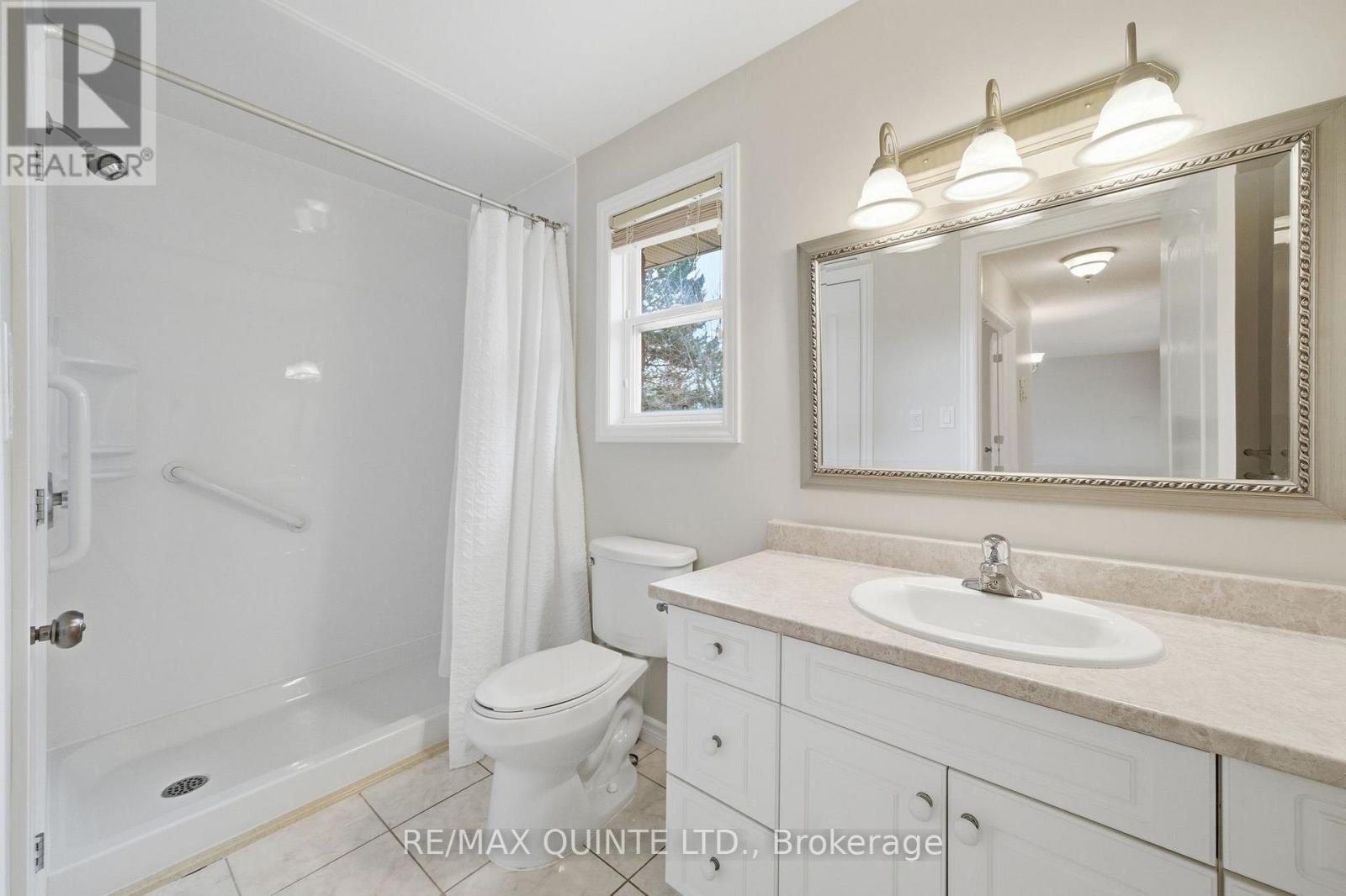 24 Britton Place, Belleville, Ontario  K8P 5N5 - Photo 31 - X12940676