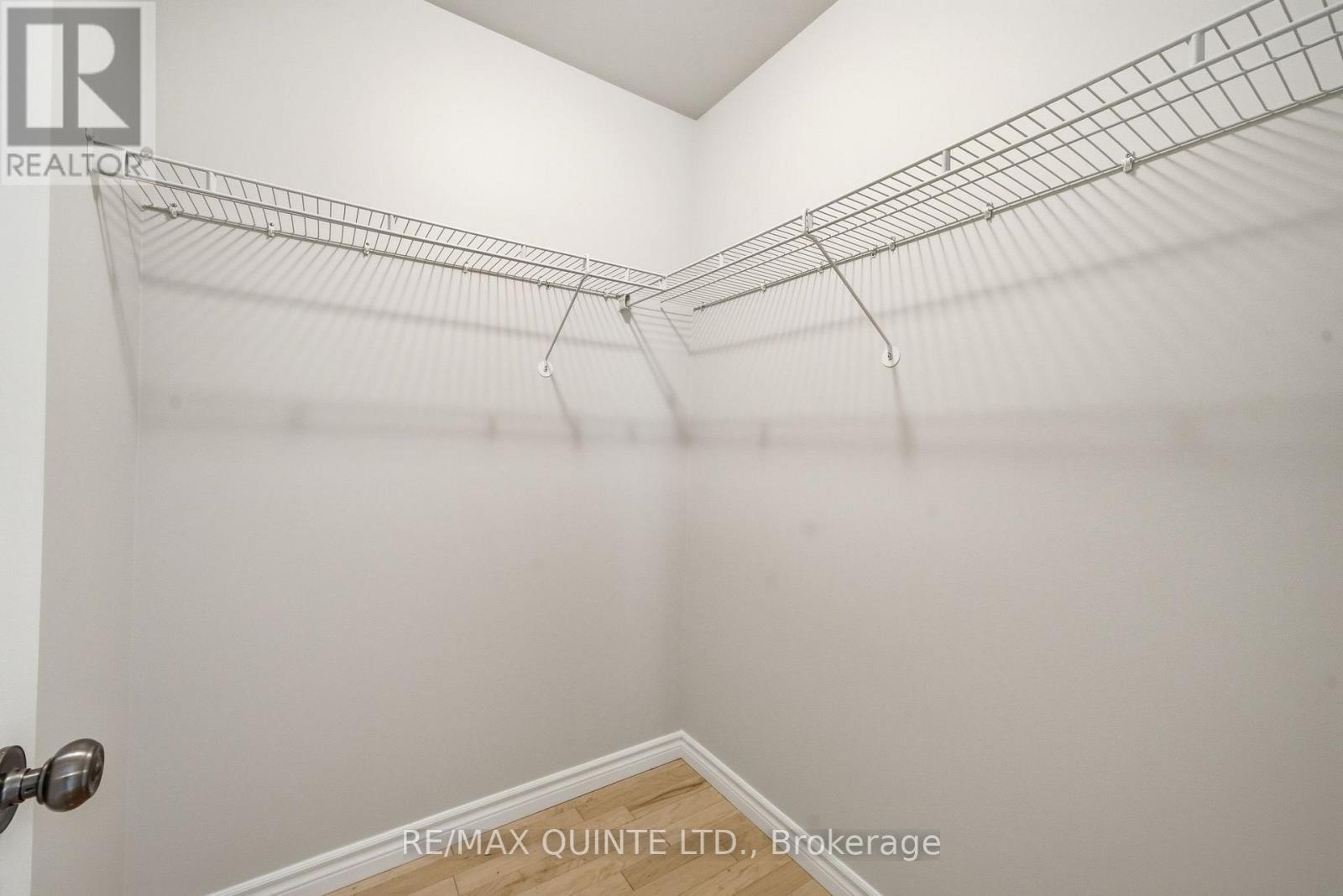 24 Britton Place, Belleville, Ontario  K8P 5N5 - Photo 35 - X12940676