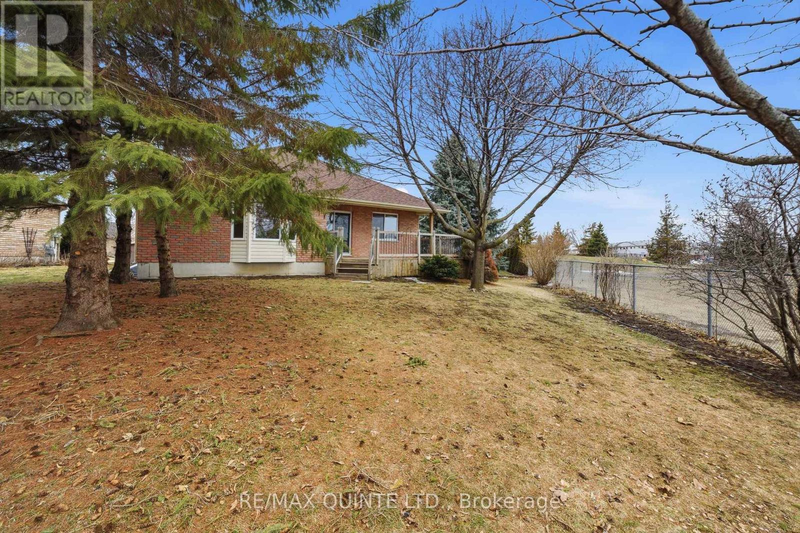 24 Britton Place, Belleville, Ontario  K8P 5N5 - Photo 49 - X12940676