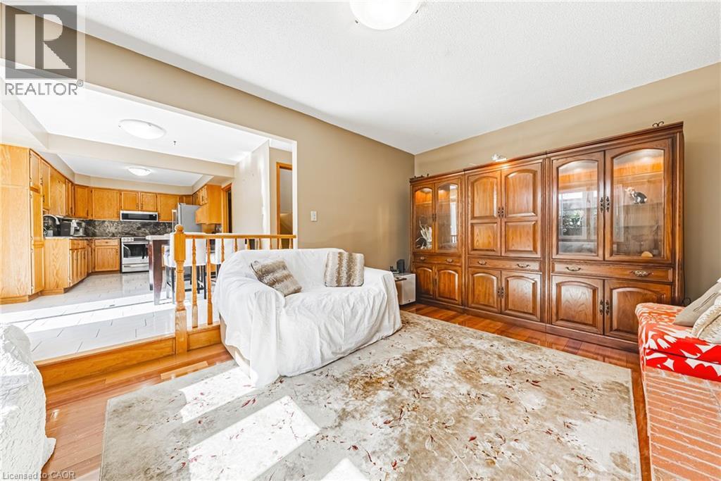 19 Glenhaven Court, Hamilton, Ontario  L9C 7G4 - Photo 8 - 40816173