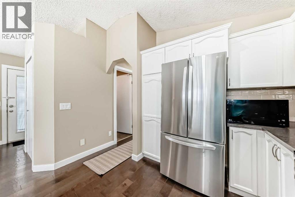 67 Bridleglen Manor Sw, Calgary, Alberta  T2Y 3X1 - Photo 9 - A2293396