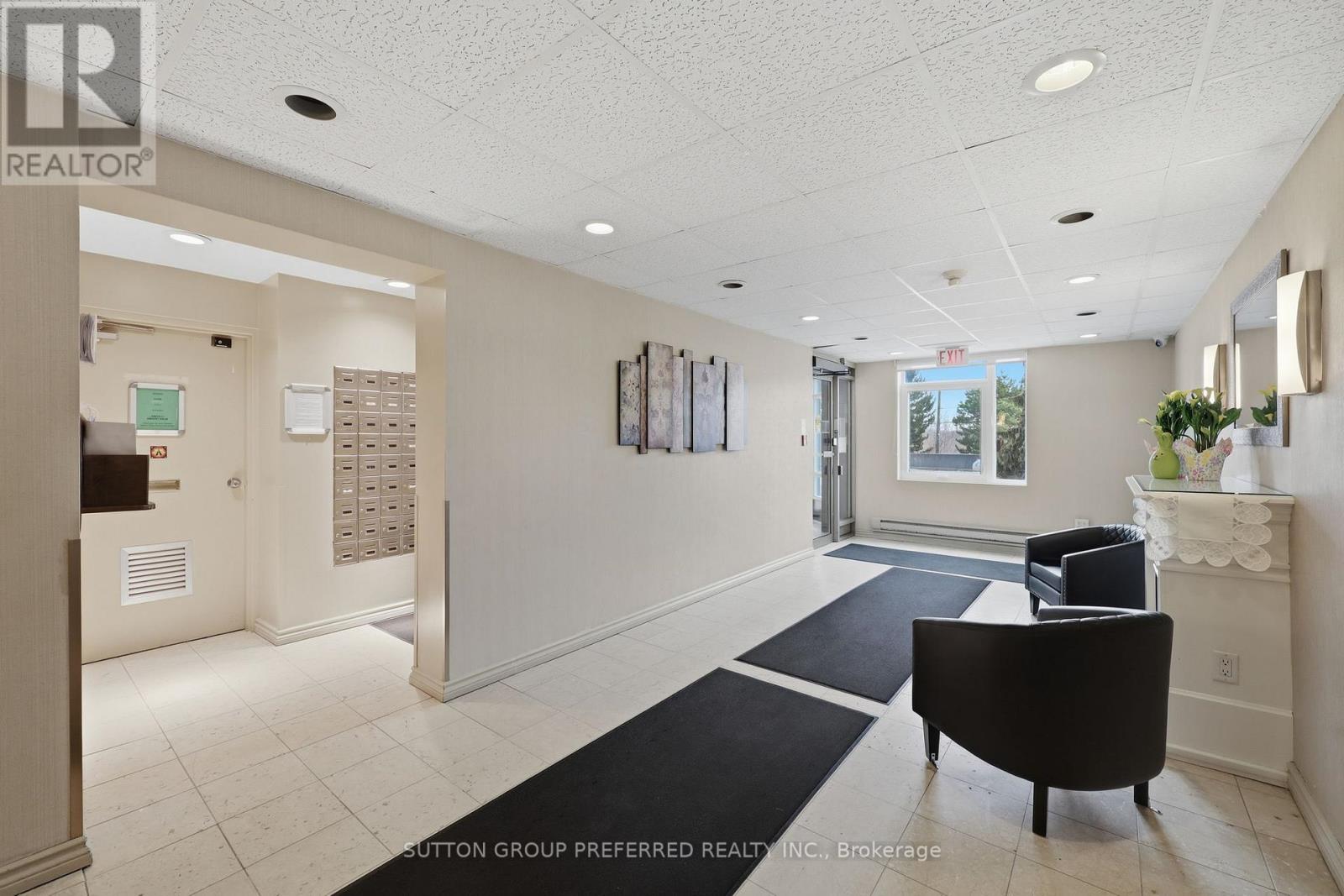 1615 - 45 Pond Mills Road, London South, Ontario  N5Z 4W5 - Photo 5 - X12940714