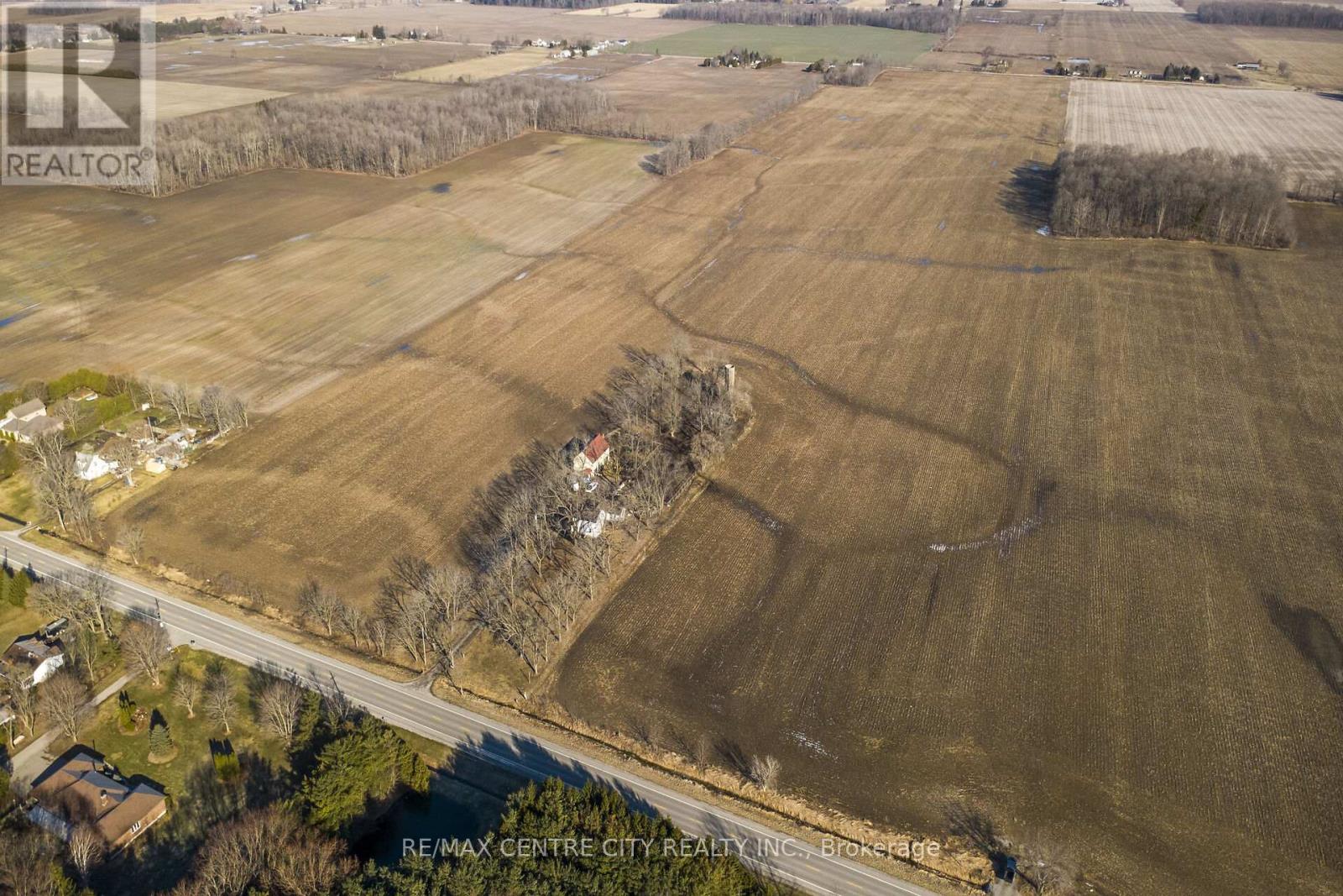 1213 Thompson Road, Norfolk, Ontario  N0E 1Y0 - Photo 3 - X12940796